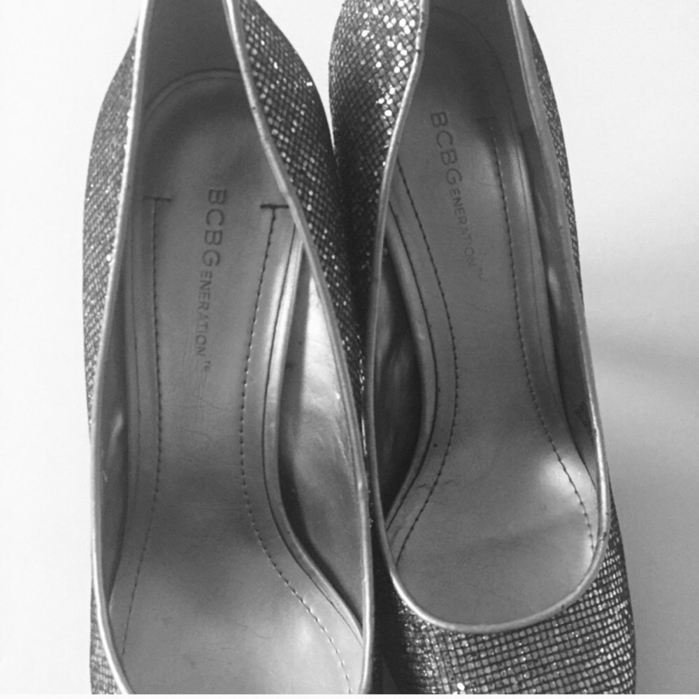 Bcbgeneration Silver Glitter Party Pumps Heels 8.5 - image 5